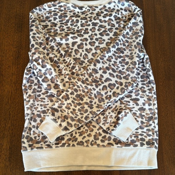 🟡 Honeydew Leopard Brown Tan Print Pajama Sweater Top Size Small - Picture 3 of 3